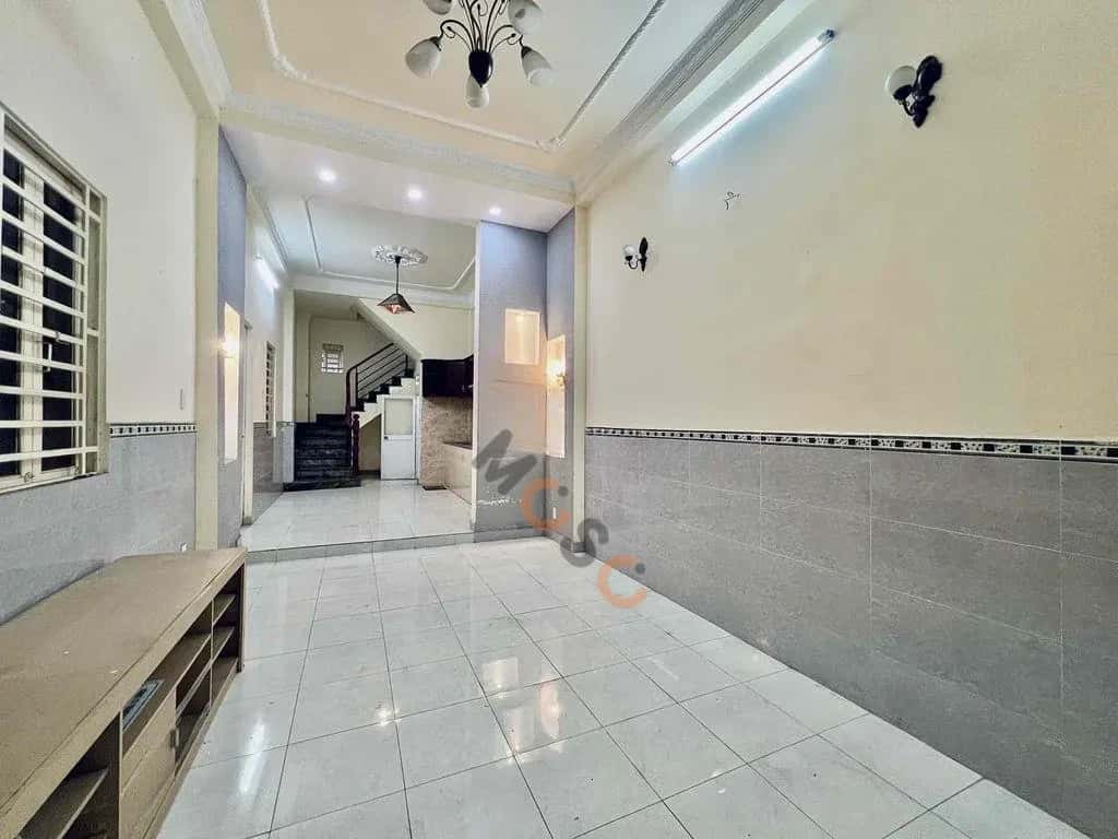 Cho thuê nhà hẻm Đường Bàu Bàng Quận Tân Bình, TP.HCM – 4 phòng ngủ, giá 15 triệu — Hình 2 Cho thuê nhà hẻm Đường Bàu Bàng Quận Tân Bình, TP.HCM – 4 phòng ngủ, giá 15 triệu — Hình 2