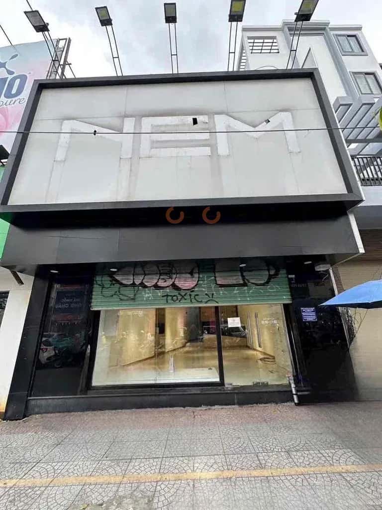 Cho thuê nhà mặt tiền Cách Mạng Tháng Tám Quận 1, TP.HCM – giá 195 triệu Cho thuê nhà mặt tiền Cách Mạng Tháng Tám Quận 1, TP.HCM – giá 195 triệu