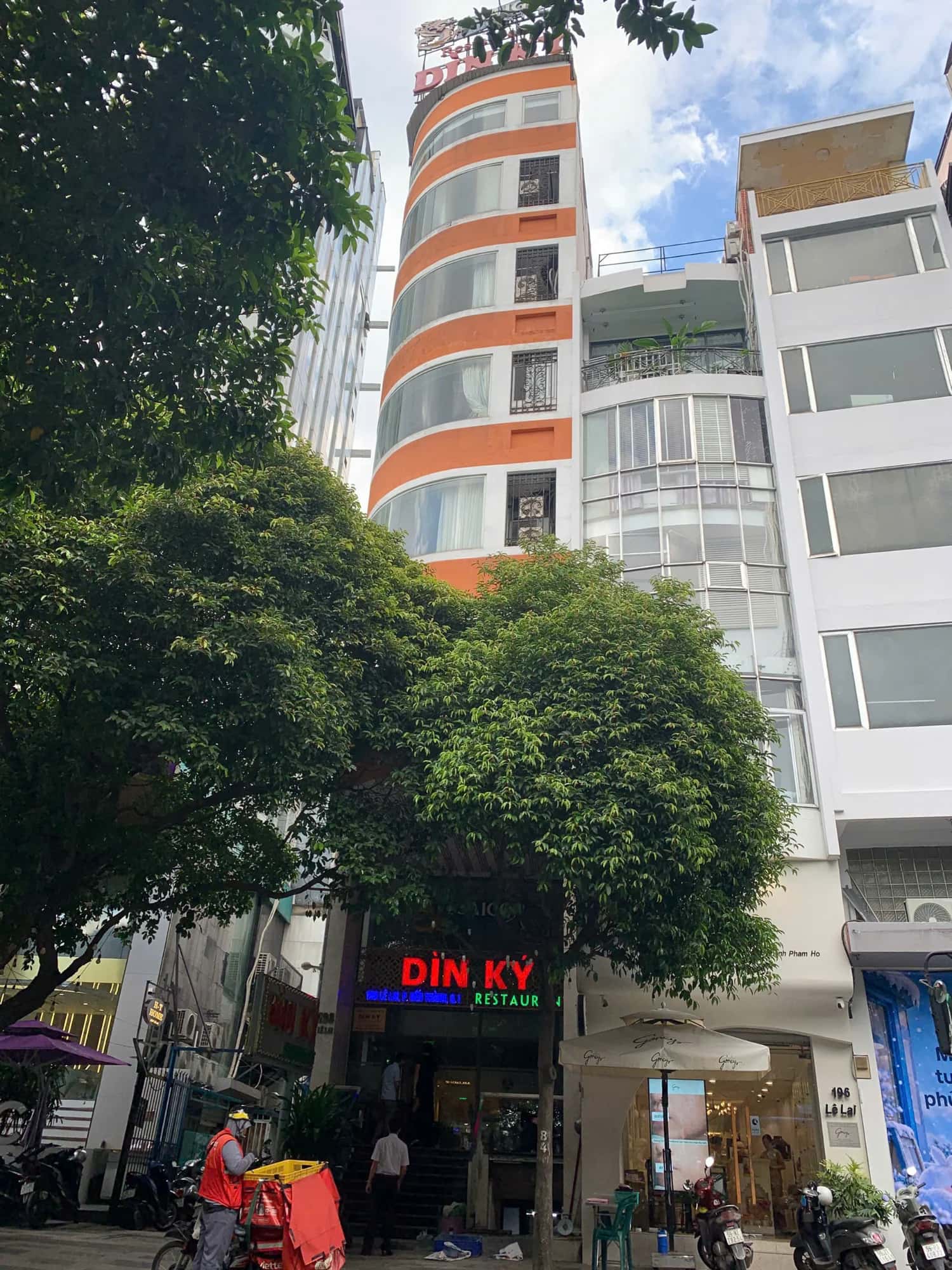 Bán nhà mặt tiền Lê Lai Quận 1, TP.HCM – 8 phòng ngủ, giá 120 tỷ - ảnh 1