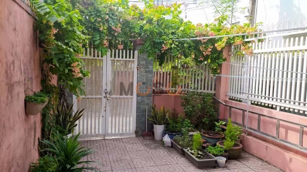 Bán nhà hẻm Thạnh Lộc 14 Quận 12, TP.HCM – 2 phòng ngủ, giá 5.3 tỷ — Hình 2 Bán nhà hẻm Thạnh Lộc 14 Quận 12, TP.HCM – 2 phòng ngủ, giá 5.3 tỷ — Hình 2