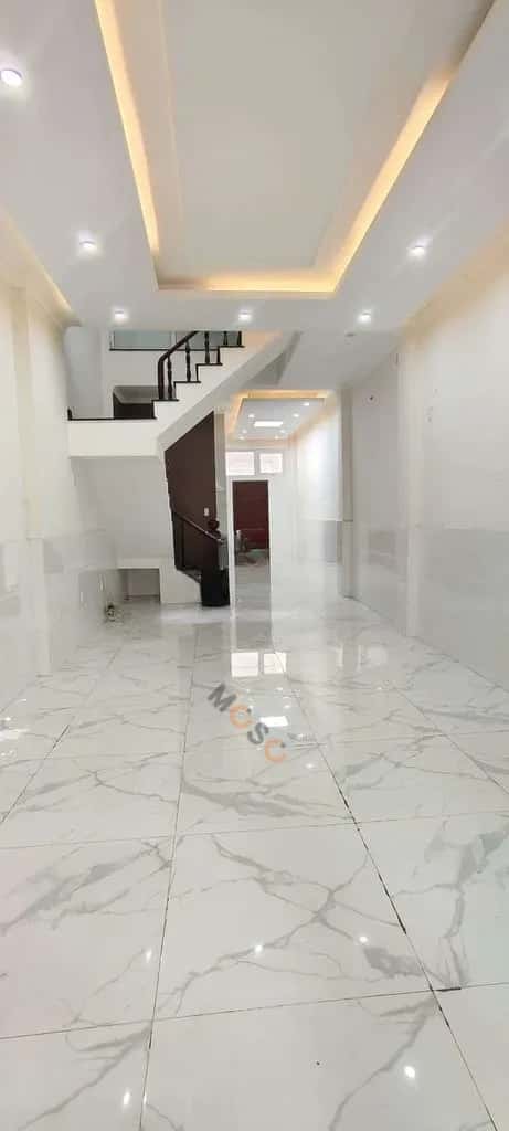 Cho thuê nhà mặt tiền Đường D1 Dĩ An, TP.HCM – 4 phòng ngủ, giá 12 triệu — Hình 2 Cho thuê nhà mặt tiền Đường D1 Dĩ An, TP.HCM – 4 phòng ngủ, giá 12 triệu — Hình 2