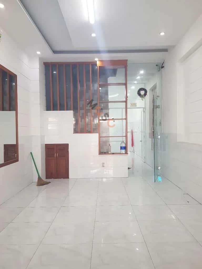 Cho thuê nhà mặt tiền Quận 12, Ho Chi Minh – 4 phòng ngủ, giá 14 triệu — Hình 3