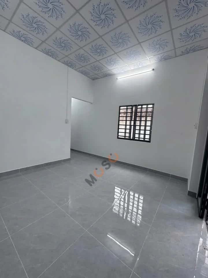 Bán nhà hẻm hẻm Nguyễn Hữu Cảnh, khu phố Hưng Phước Thành phố Thuận An, Bình Dương – 2 phòng ngủ, giá 1.9 tỷ — Hình 3 Bán nhà hẻm hẻm Nguyễn Hữu Cảnh, khu phố Hưng Phước Thành phố Thuận An, Bình Dương – 2 phòng ngủ, giá 1.9 tỷ — Hình 3