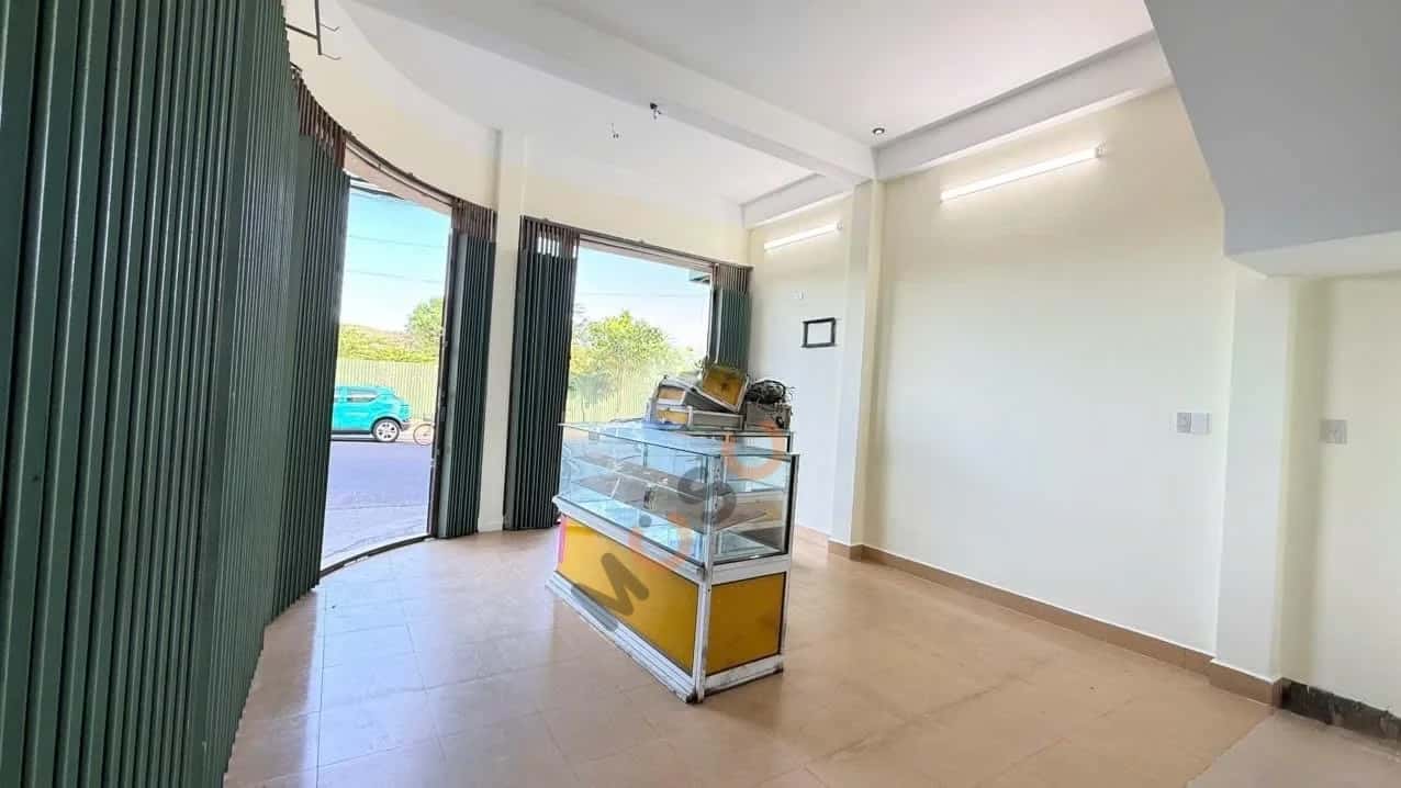 Bán nhà mặt tiền Trường Sa Thành phố Nha Trang, Khánh Hòa – 7 phòng ngủ, giá 15.5 tỷ — Hình 3 Bán nhà mặt tiền Trường Sa Thành phố Nha Trang, Khánh Hòa – 7 phòng ngủ, giá 15.5 tỷ — Hình 3
