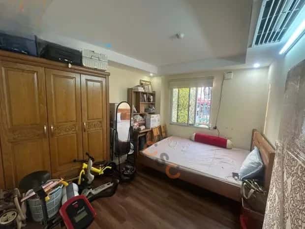 Cho thuê nhà hẻm Phố Gia Quất Bồ Đề, Hà Nội – 5 phòng ngủ, giá 8 triệu — Hình 3 Cho thuê nhà hẻm Phố Gia Quất Bồ Đề, Hà Nội – 5 phòng ngủ, giá 8 triệu — Hình 3