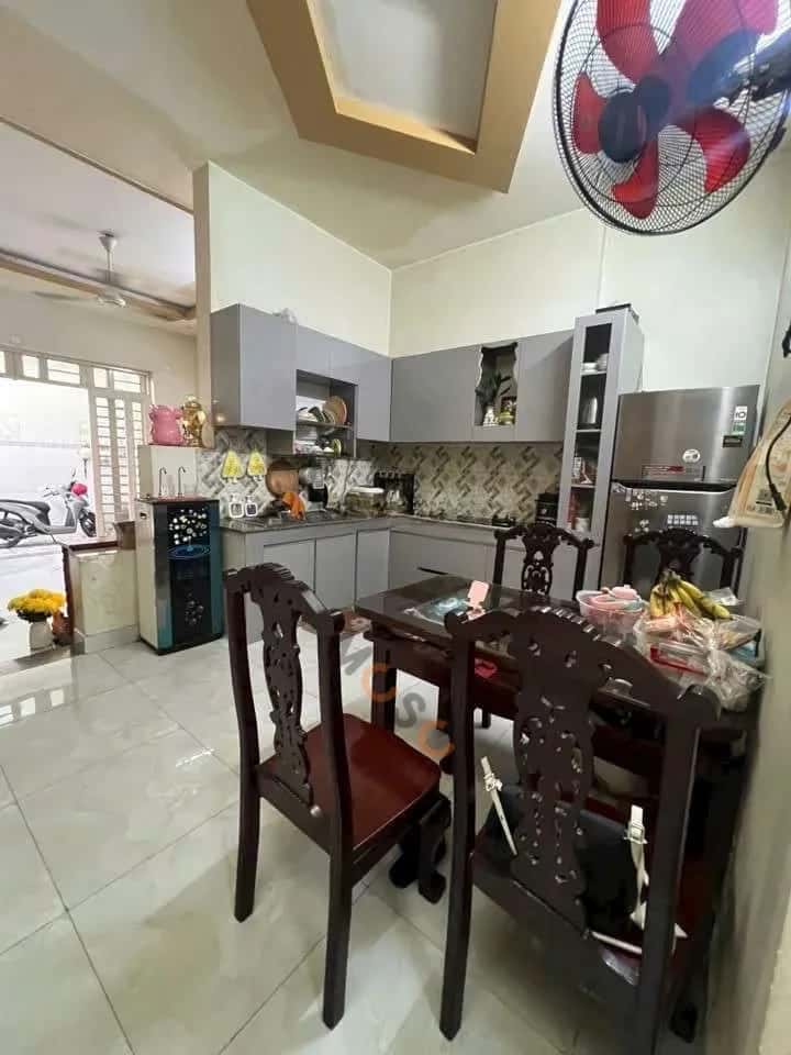 Bán nhà mặt tiền Đường Lò Lu Quận 9 cũ, TP.HCM – 2 phòng ngủ, giá 8.5 tỷ - ảnh 2