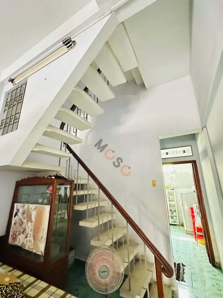 Bán nhà mặt tiền Lạc Long Quân Thành phố Nha Trang, Khánh Hòa – 4 phòng ngủ, giá 7.8 tỷ - ảnh 2