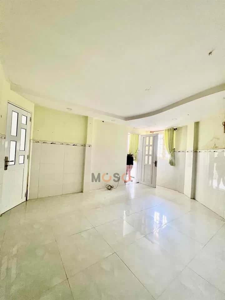 Cho thuê nhà hẻm Cầu vượt Ngã Tư Ga Gò Vấp, TP.HCM – 3 phòng ngủ, giá 9 triệu - ảnh 3