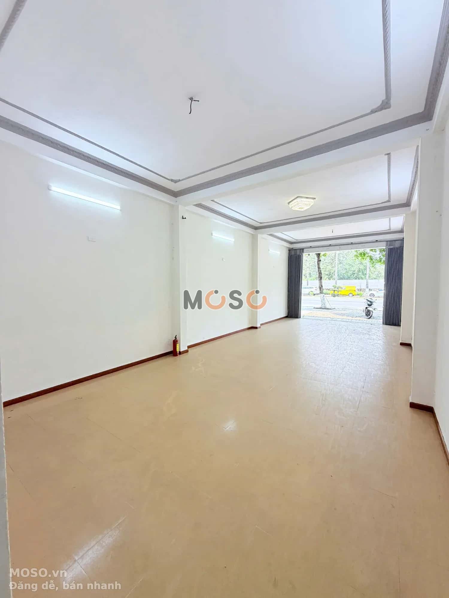 Bán nhà mặt tiền Nguyễn Tất Thành  Quận Hải Châu, TP. Đà Nẵng – 9 phòng ngủ, giá 19.2 tỷ - ảnh 1