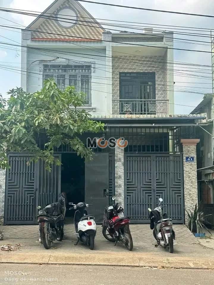 Bán nhà mặt tiền Huỳnh Thị Tươi Thành phố Dĩ An, Bình Dương – 3 phòng ngủ, giá 6 tỷ - ảnh 1