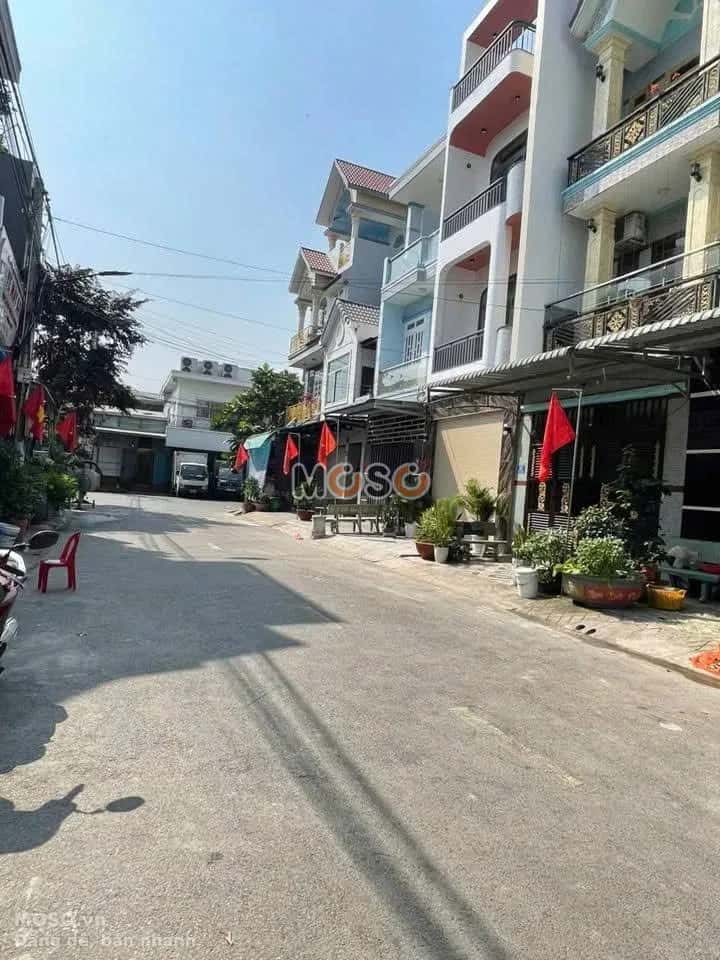 Bán nhà hẻm đường D1 Thành phố Thuận An, Bình Dương – 4 phòng ngủ, giá 5.5 tỷ - ảnh 2