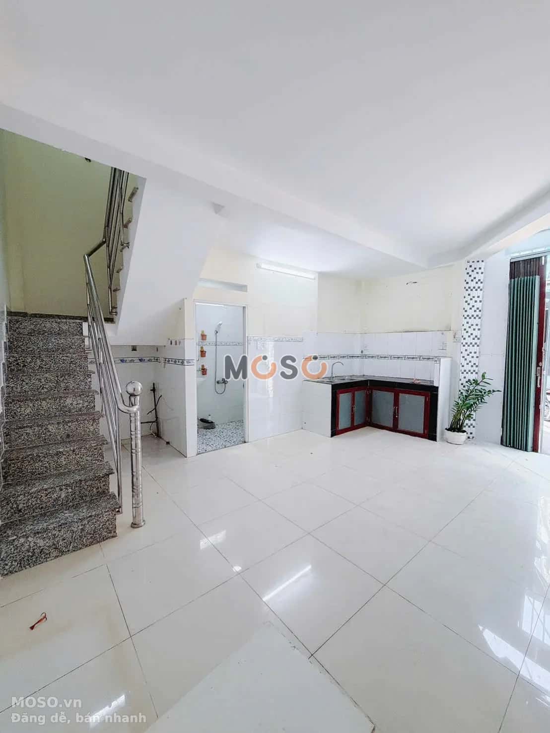 Bán nhà hẻm Đường Đoàn Văn Bơ Quận 4, TP.HCM – 7 phòng ngủ, giá 4.3 tỷ - ảnh 2