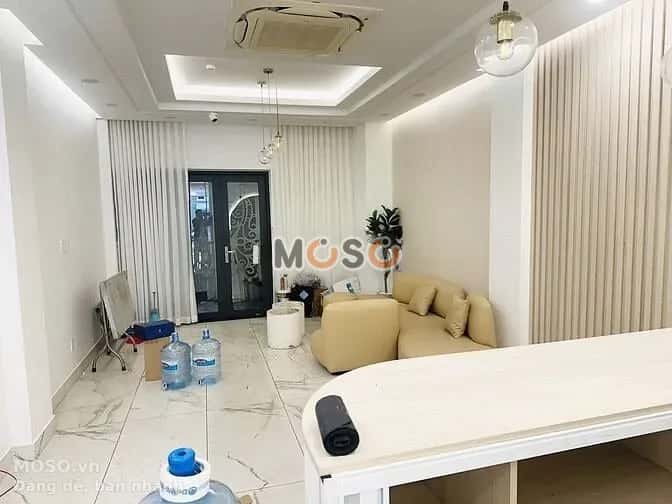 Cho thuê nhà mặt tiền Quận 1, TP.HCM – giá 45 triệu - ảnh 1