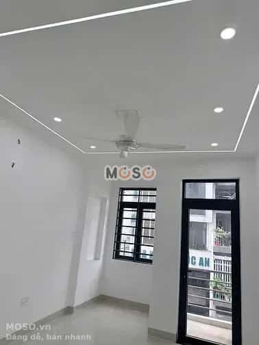 Cho thuê nhà mặt tiền Quận 10, TP.HCM – giá 50 triệu - ảnh 2