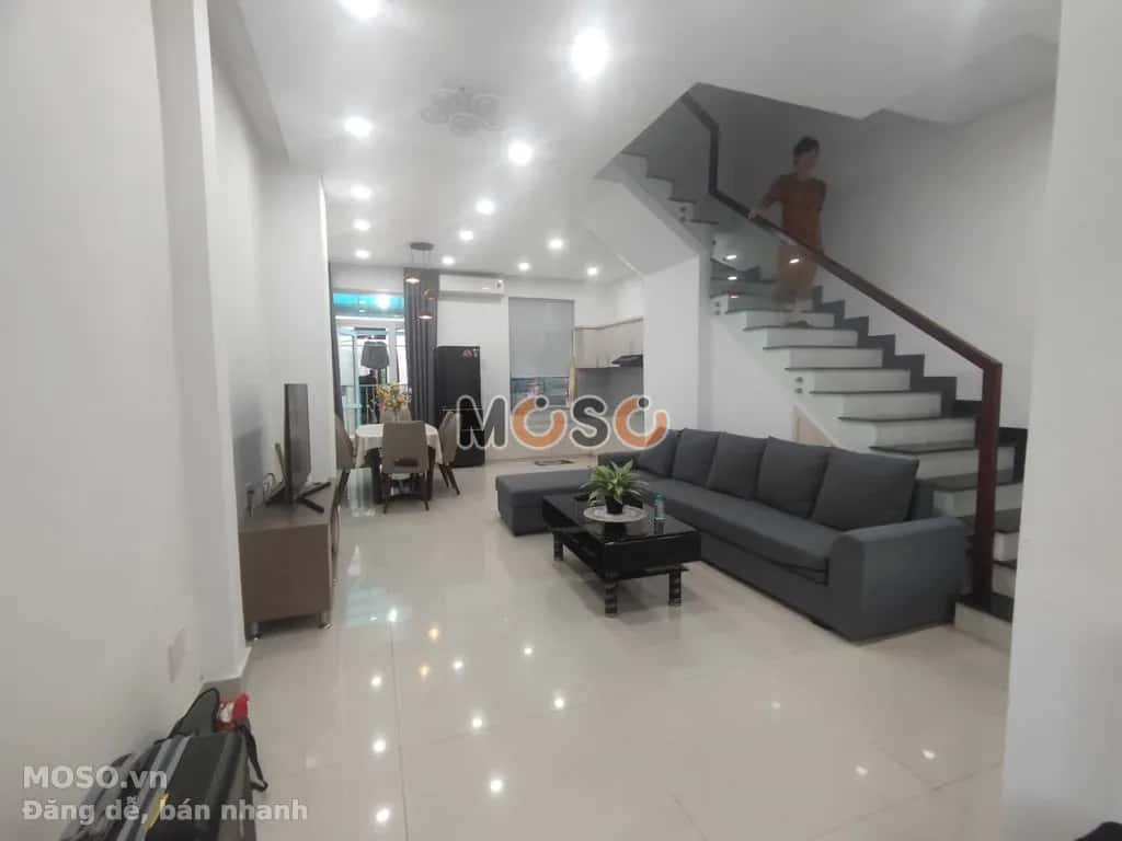 Cho thuê nhà mặt tiền Vành Đai Trong Quận 9 cũ, TP. Thủ Đức – 4 phòng ngủ, giá 15 triệu - ảnh 1