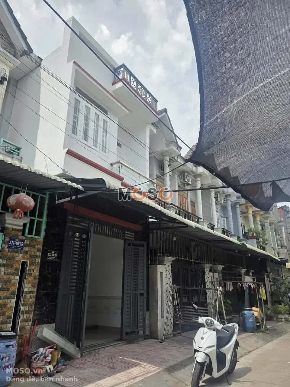 Bán nhà hẻm đường Ống Nước Thô Thành phố Dĩ An, Bình Dương – 3 phòng ngủ, giá 4.7 tỷ - ảnh 1