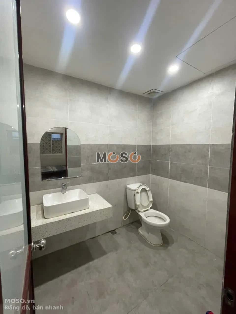 Cho thuê căn hộ chung cư Vinh Hung, Ha Noi – 3 phòng ngủ, giá 10 triệu - ảnh 2