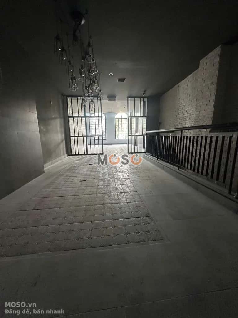 Cho thuê nhà mặt tiền Đường Đồng Khởi Quận 1, TP.HCM – giá 250 triệu - ảnh 3