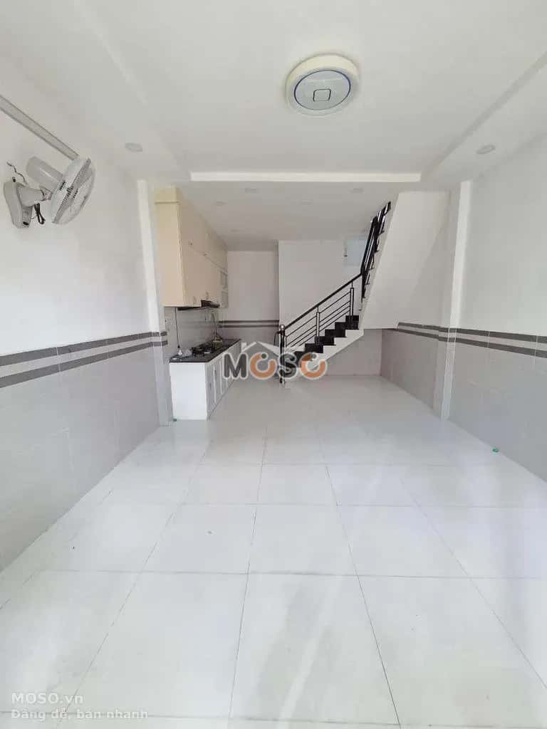 Cho thuê nhà hẻm Đường Phan Thị Hành Quận Tân Phú, TP.HCM – 3 phòng ngủ, giá 9 triệu - ảnh 2