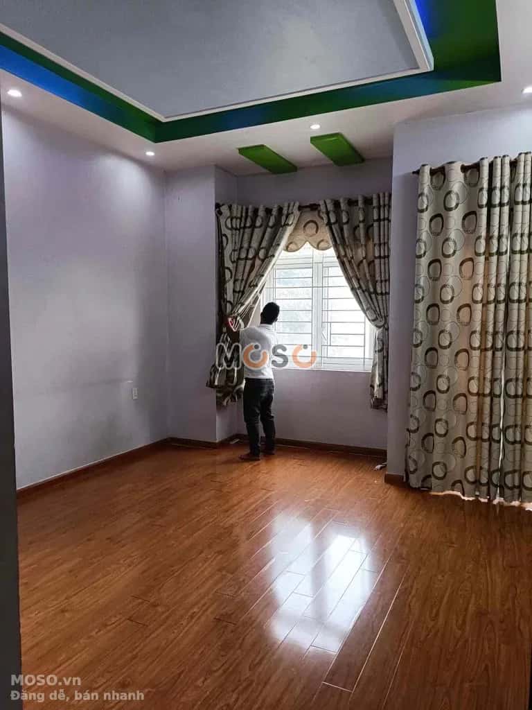 Cho thuê nhà mặt tiền Võ Văn Hát Quận 9 cũ, Ho Chi Minh – 4 phòng ngủ, giá 25 triệu - ảnh 3