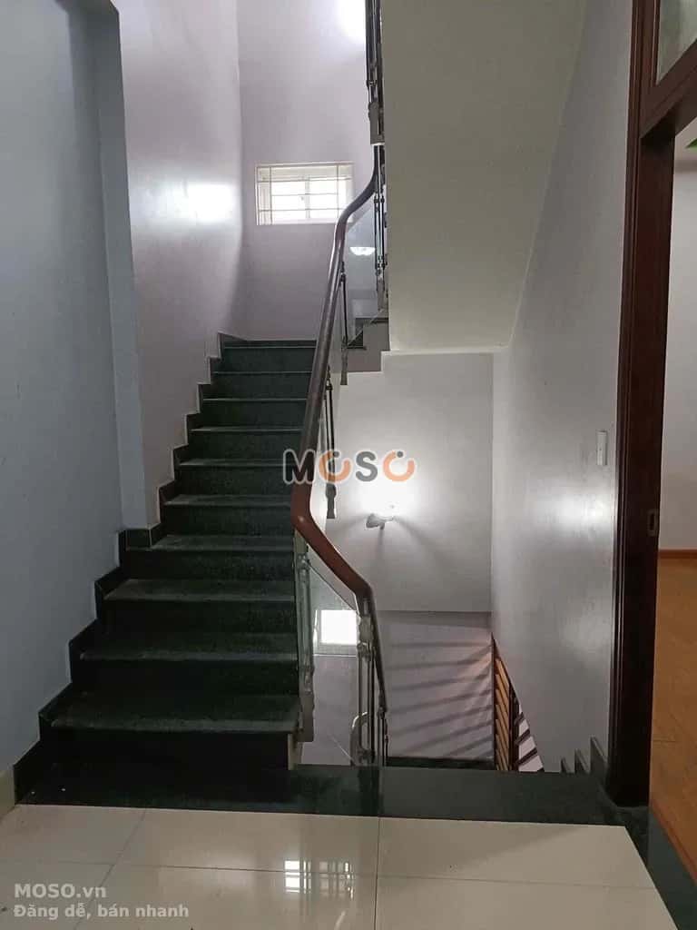 Cho thuê nhà mặt tiền Võ Văn Hát Quận 9 cũ, Ho Chi Minh – 4 phòng ngủ, giá 25 triệu - ảnh 5