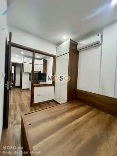 Cho thuê căn hộ chung cư Đường Lạc Long Quân Tây Hồ, Hà Nội – 2 phòng ngủ, giá 8 triệu - ảnh 4