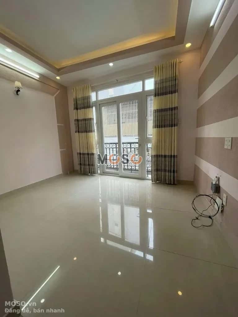 Cho thuê nhà mặt tiền Đường Huỳnh Văn Bánh Phú Nhuận, TP.HCM – 4 phòng ngủ, giá 27 triệu - ảnh 4