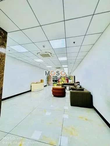Cho thuê nhà mặt tiền Quận 1, Ho Chi Minh – giá 40 triệu - ảnh 2