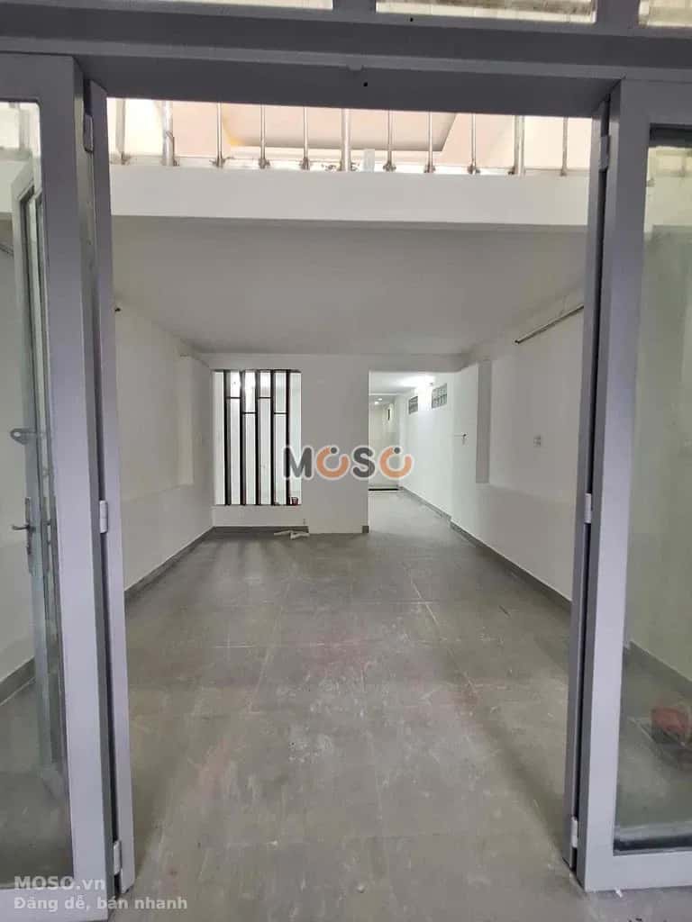 Cho thuê nhà mặt tiền Đường Kênh Tân Hóa Quận Tân Phú, TP.HCM – 4 phòng ngủ, giá 17 triệu - ảnh 1