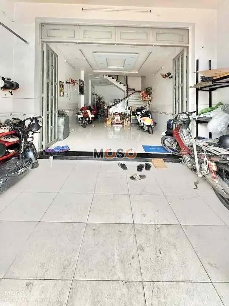 Cho thuê nhà hẻm Ấp Chiến Lược Bình Tân, TP.HCM – 4 phòng ngủ, giá 12 triệu - ảnh 2