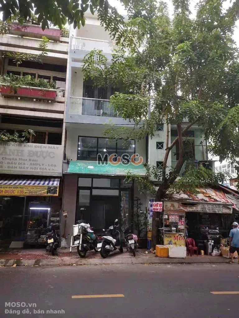 Cho thuê nhà mặt tiền Lý Nam Đế Quận 11, TP.HCM – 3 phòng ngủ, giá 25 triệu - ảnh 1