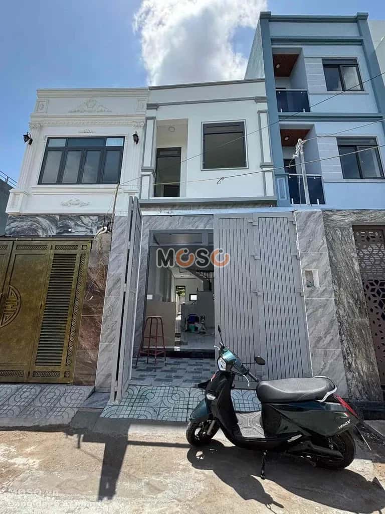 Cho thuê nhà hẻm Quốc lộ 1A Bình Tân, TP.HCM – 3 phòng ngủ, giá 12 triệu - ảnh 1