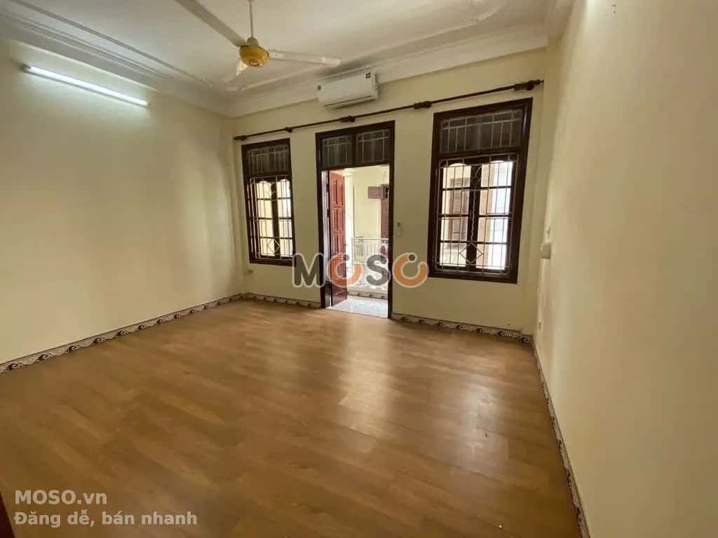 Cho thuê nhà hẻm Phố Hoàng Cầu Đống Đa, Hà Nội – 4 phòng ngủ, giá 30 triệu - ảnh 2
