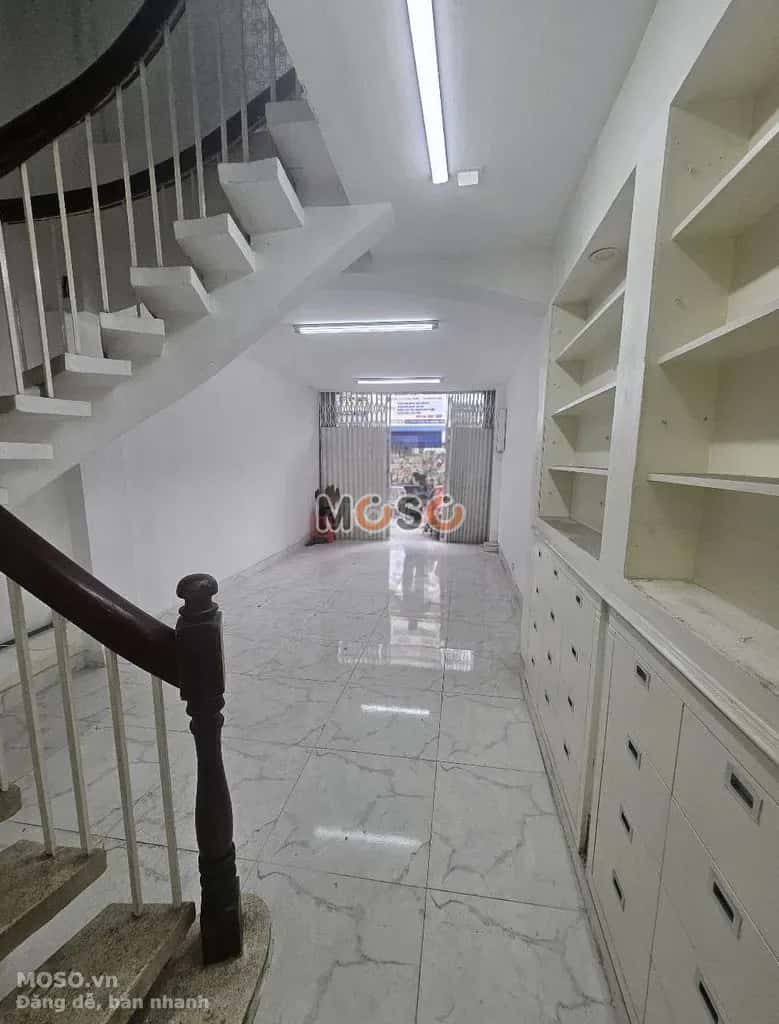 Cho thuê nhà mặt tiền Đường Ngô Quyền Quận 10, TP.HCM – 7 phòng ngủ, giá 26 triệu - ảnh 2
