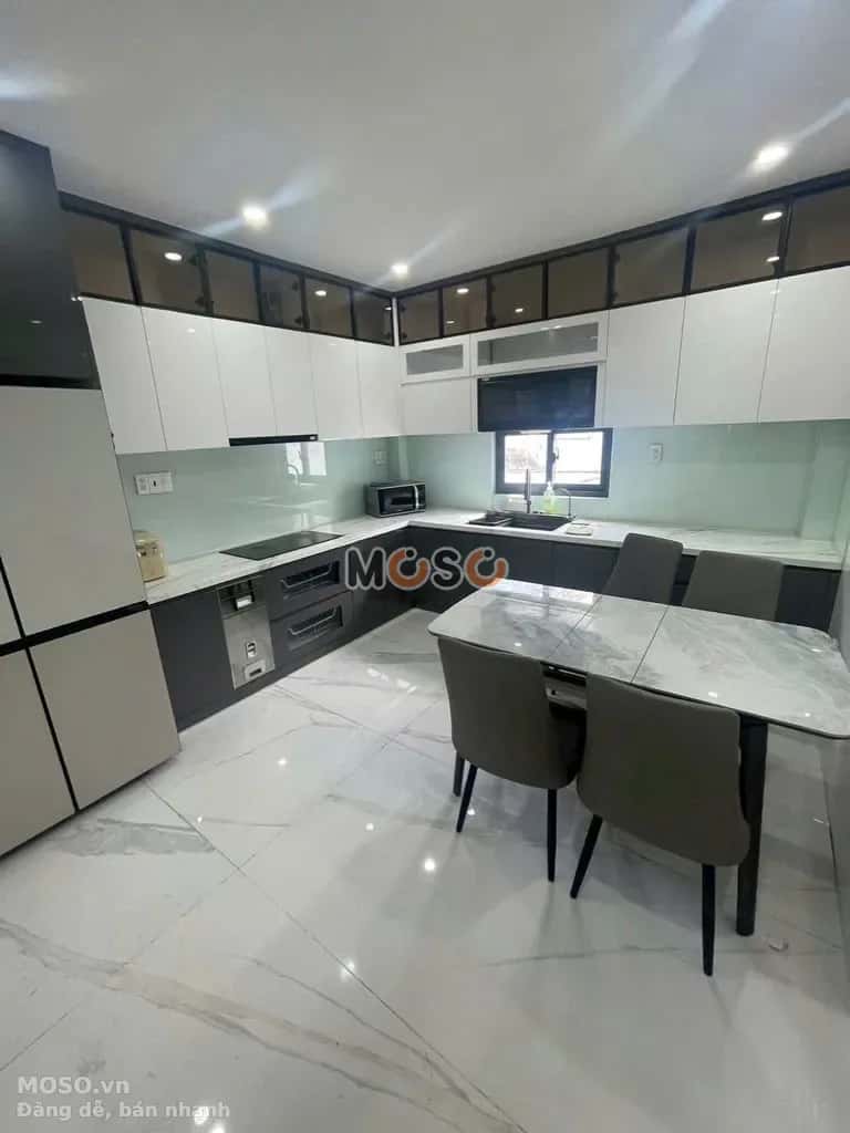 Bán nhà mặt tiền Đường Lý Thường Kiệt Quận 10, TP.HCM – 8 phòng ngủ, giá 30.5 tỷ - ảnh 1