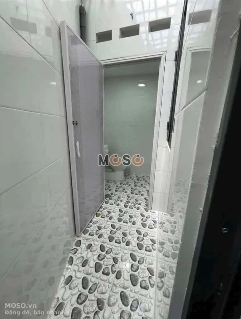 Cho thuê nhà hẻm Đường Huỳnh Thiện Lộc Tân Phú, TP.HCM – 3 phòng ngủ, giá 10.5 triệu - ảnh 2