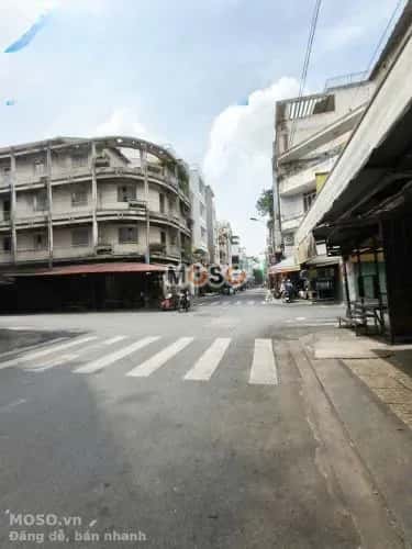 Cho thuê nhà mặt tiền Dương Tử Giang Quận 5, TP.HCM – 6 phòng ngủ, giá 33 triệu - ảnh 3