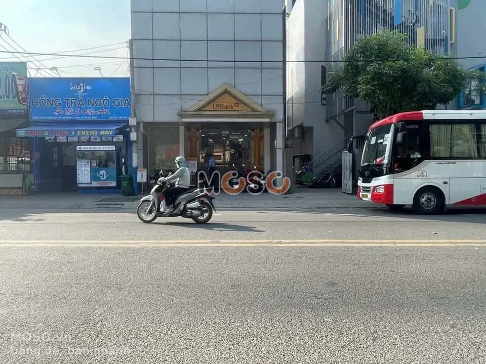 Bán nhà mặt tiền Nguyễn Văn Tiết Thành phố Thuận An, Bình Dương – 5 phòng ngủ, giá 18 tỷ - ảnh 1
