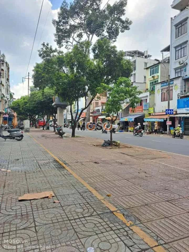 Bán nhà mặt tiền Hùng Vương Quận 5, TP.HCM – 2 phòng ngủ, giá 40 tỷ - ảnh 1