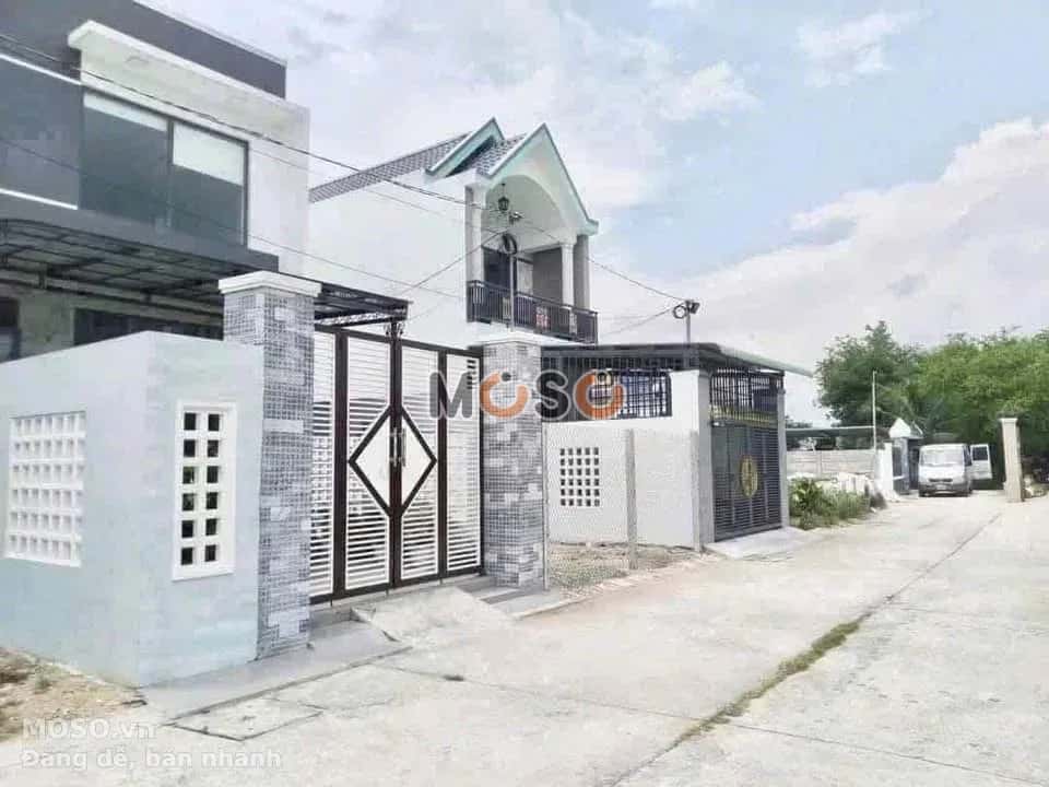 Bán nhà hẻm hẻm 239 Nguyễn Văn Rành Thành phố Tân An, Long An – 3 phòng ngủ, giá 2.7 tỷ - ảnh 1