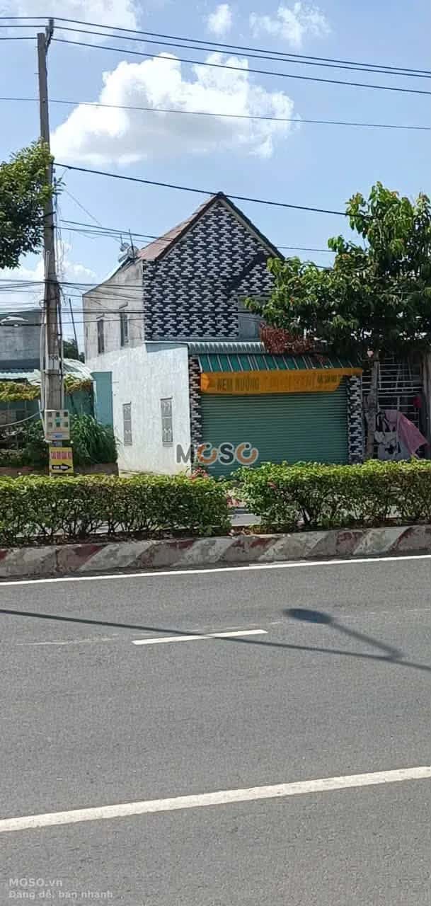 Bán nhà mặt tiền Hùng Vương Thành phố Bến Cát, Bình Dương – 2 phòng ngủ, giá 2.2 tỷ - ảnh 1