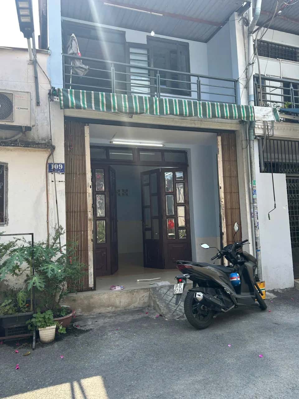 Cho thuê nhà hẻm liên khu 1-6 Quận Bình Tân, TP.HCM – 2 phòng ngủ, giá 7.5 triệu