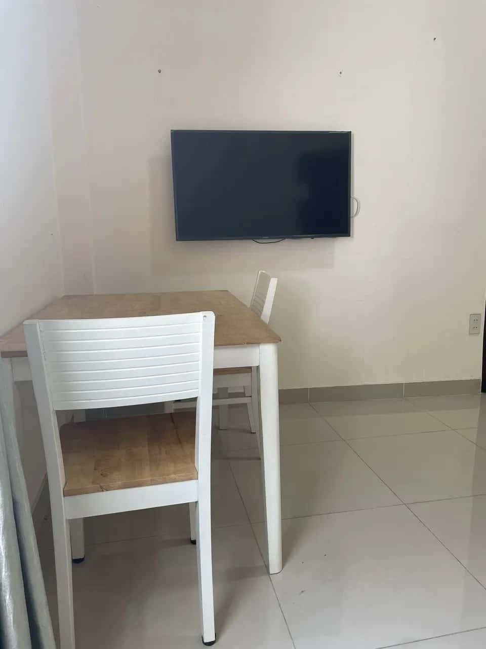 Cho thuê nhà hẻm Đường Trần Bình Trọng Quận 5, TP.HCM – 4 phòng ngủ, giá 5.5 triệu