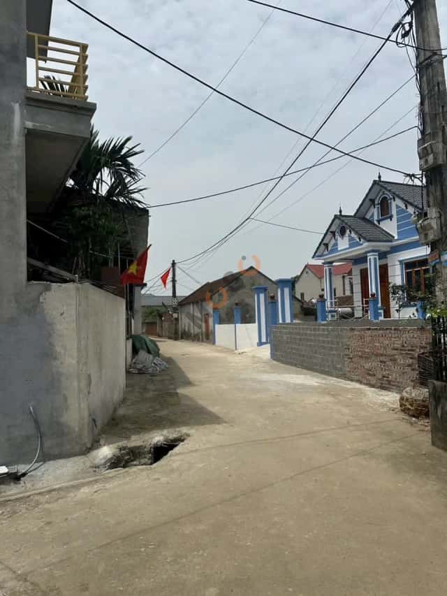 Plot of land 99 m² · Đội 4, thôn Đông Hạ