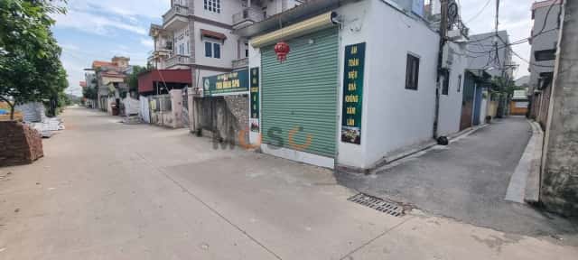 Nhà phố 33,7 m² · 4 PN · Trung Oai