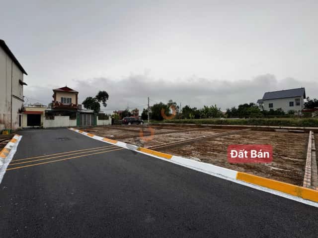 Đất 83 m² · thôn Đan Tảo