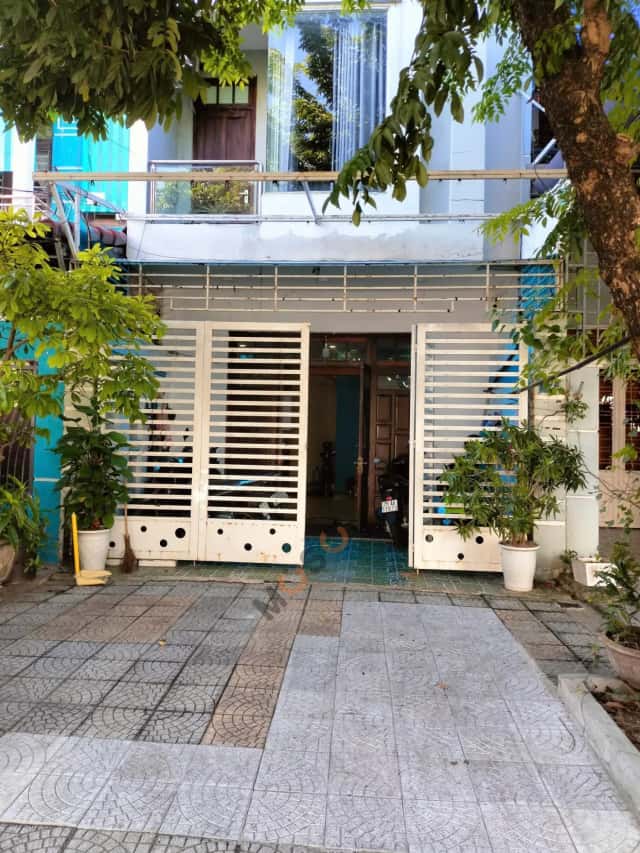 Nhà phố 100 m² · 4 PN · Đỗ Huy Uyển