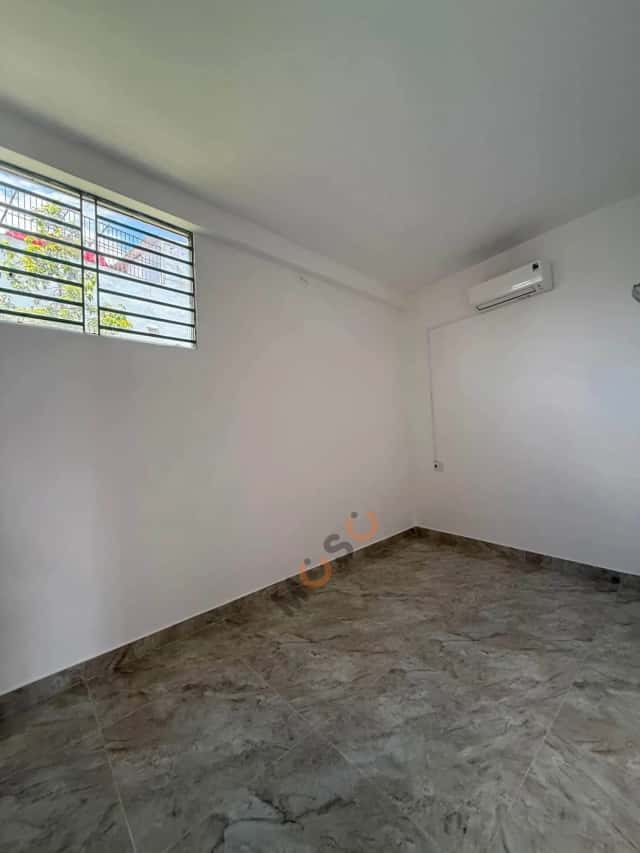 Townhouse 90.6 m² · 4 bed · Nguyễn Nhàn