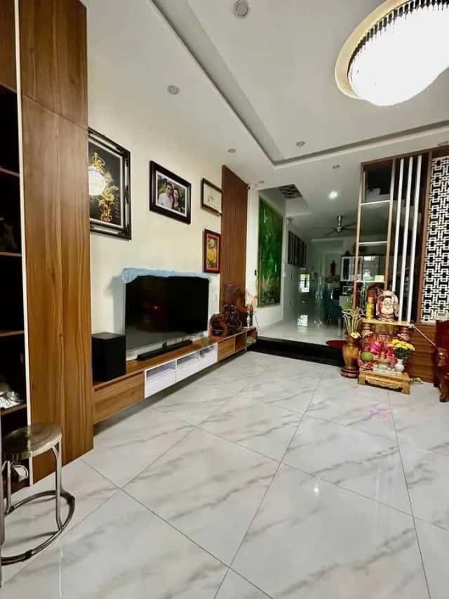 Nhà phố 105 m² · 5 PN · Đường Cồn Dầu 23