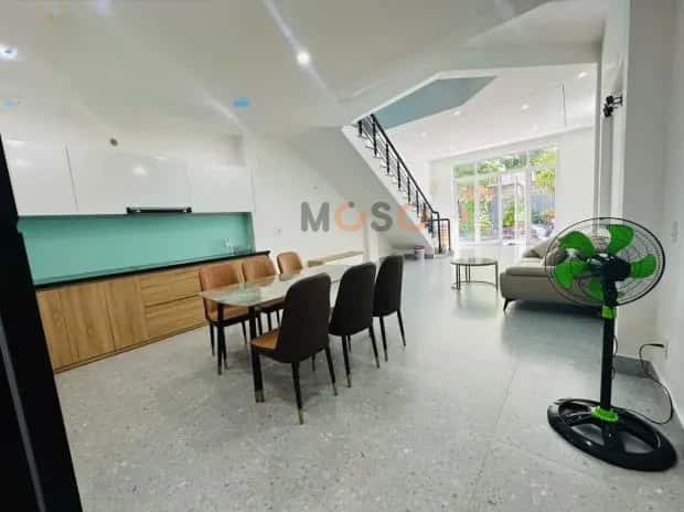 Townhouse 80 m² · 5 bed · An Nhơn 6